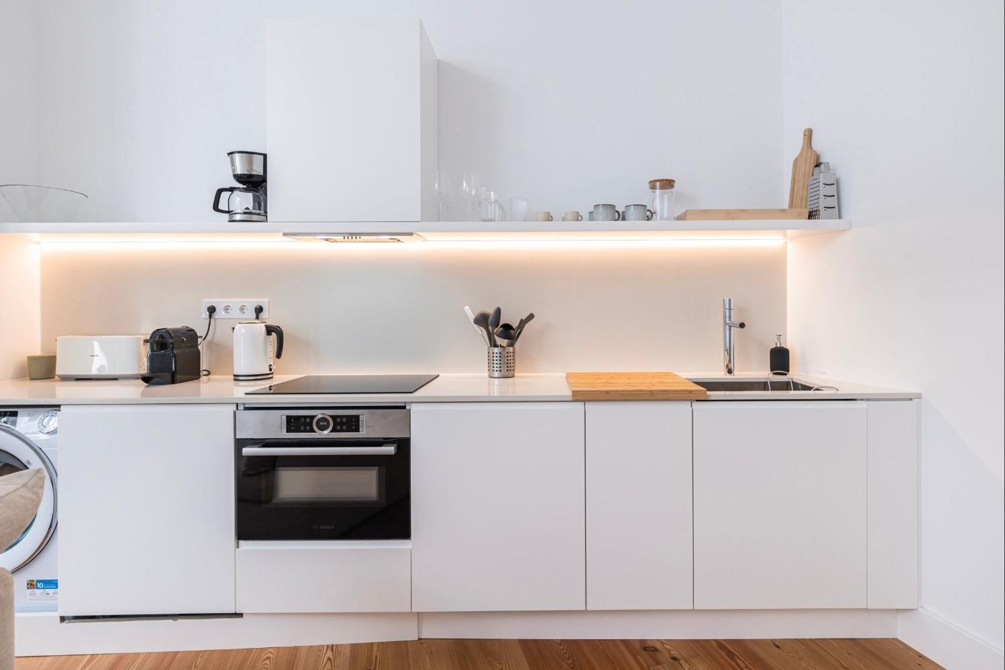Apartment Whome Lisbon's Elite A Stylish & Modern W Patio *